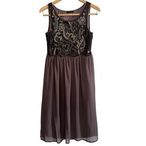 90s Vintage NOUGAT LONDON Gray Silk Embellished Scalloped Cocktail Dress Medium